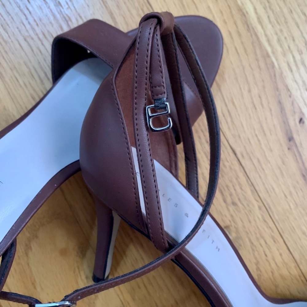 Ankle strap heels - Picture 6 of 7